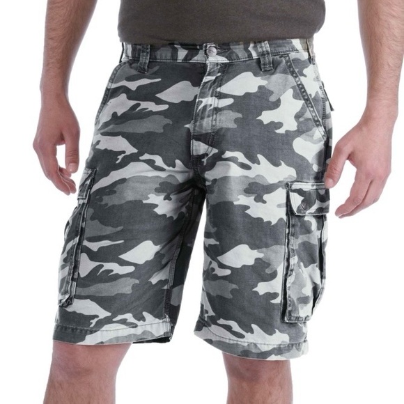 Carhartt Other - Carhartt Shorts Mens 36 Rugged Cargo Camo Relaxed Fit Military Y2K 100279